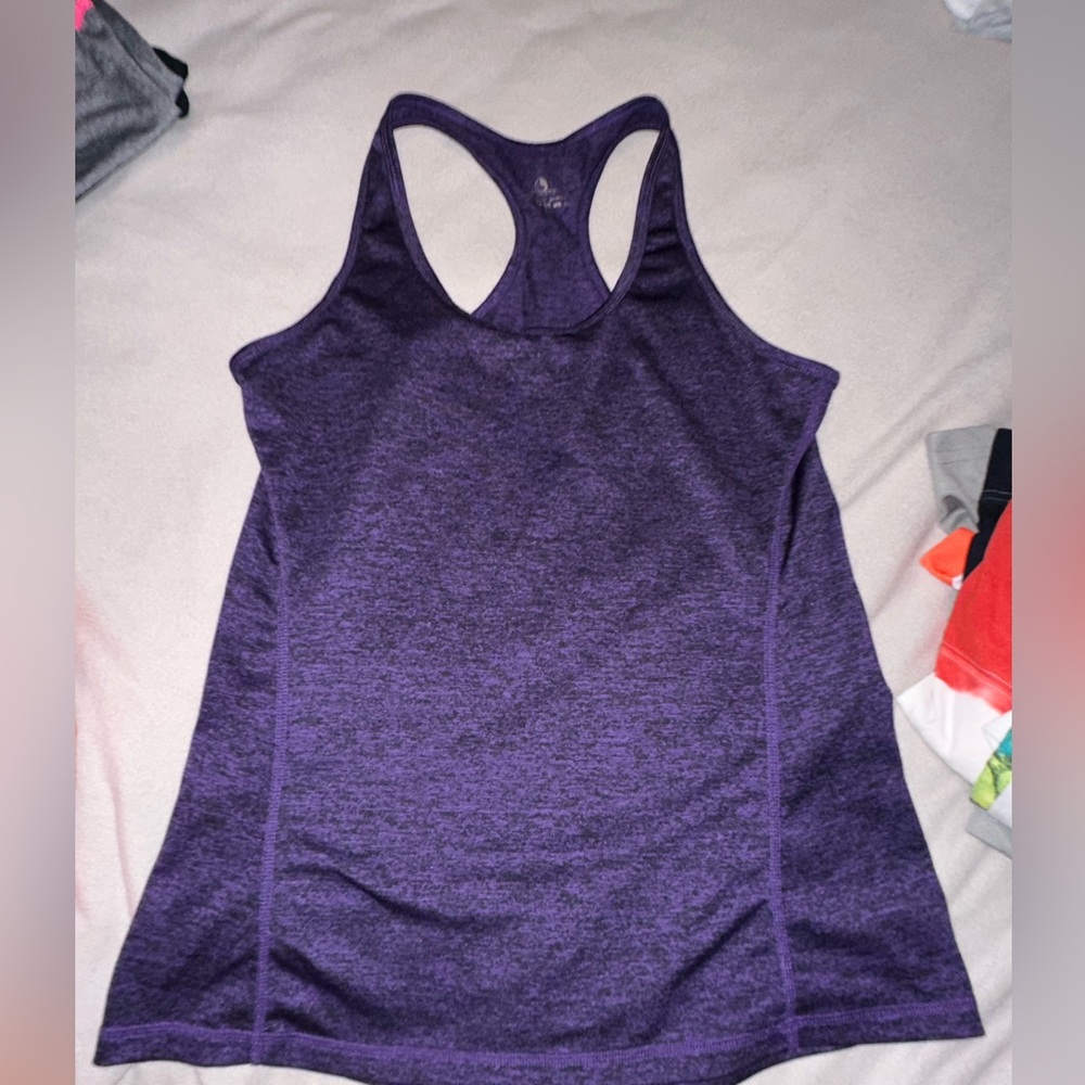 Athletic tank top